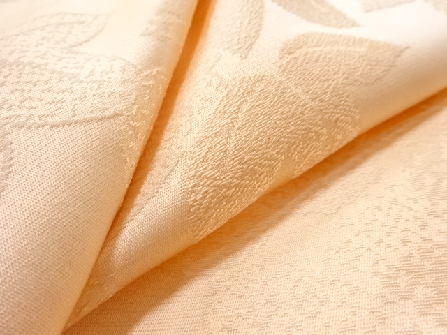  葉模様織り出し一つ紋色無地着物